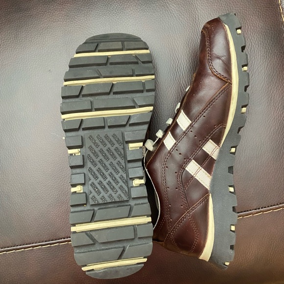 Skechers Old School Shoes - Picture 4 of 5